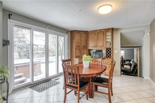 21 Lakeside Drive, House detached with 4 bedrooms, 2 bathrooms and 6 parking in Brantford ON | Image 15