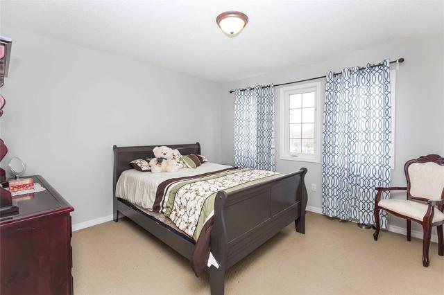 1453 Ceresino Cres, House attached with 3 bedrooms, 2 bathrooms and 3 parking in Innisfil ON | Image 7