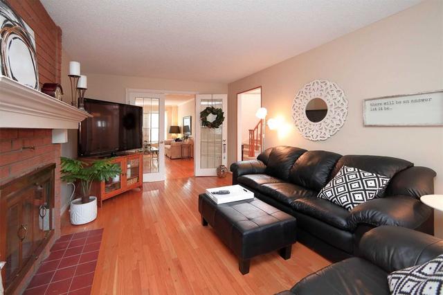 44 Meyer Circ, House detached with 4 bedrooms, 3 bathrooms and 6 parking in Markham ON | Image 16