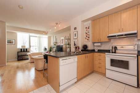 218 - 80 Port St, Condo with 2 bedrooms, 2 bathrooms and 1 parking in Mississauga ON | Image 4