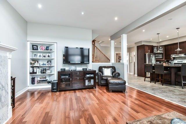 2917 Beachview St, House detached with 3 bedrooms, 5 bathrooms and 5 parking in Ajax ON | Image 3