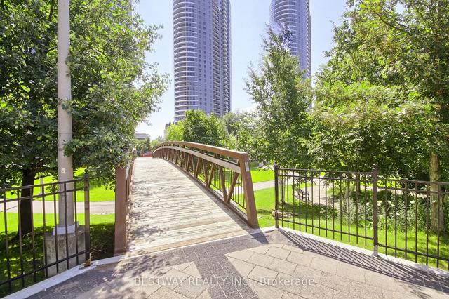 709 - 225 Village Green Sq, Condo with 1 bedrooms, 1 bathrooms and 1 parking in Toronto ON | Image 24