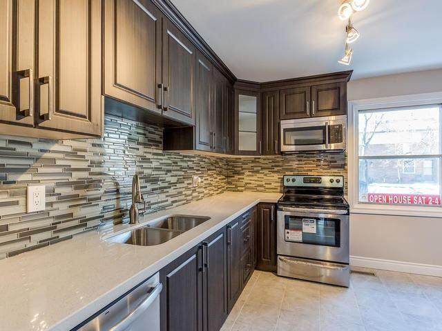 36 - 3665 Flamewood Dr, Townhouse with 3 bedrooms, 3 bathrooms and 1 parking in Mississauga ON | Image 2