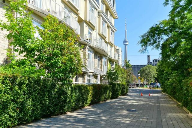 678 - 38 Stadium Rd, Townhouse with 2 bedrooms, 2 bathrooms and 1 parking in Toronto ON | Image 7