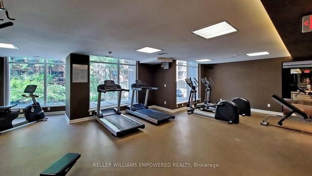 809 - 8 Scollard St, Condo with 0 bedrooms, 1 bathrooms and 0 parking in Toronto ON | Image 32