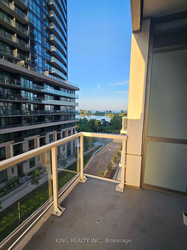 405 - 65 Annie Craig Dr S, Condo with 2 bedrooms, 2 bathrooms and 1 parking in Toronto ON | Image 15