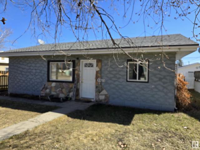 4925 46 St, House detached with 3 bedrooms, 1 bathrooms and null parking in Drayton Valley AB | Image 1