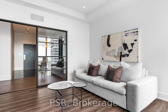 5201 - 65 Bremner Blvd, Condo with 3 bedrooms, 3 bathrooms and 1 parking in Toronto ON | Image 24