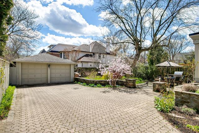 92 The Kingsway, House detached with 4 bedrooms, 4 bathrooms and 8 parking in Toronto ON | Image 31