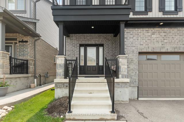 256 Dewdrop Cres, House detached with 5 bedrooms, 4 bathrooms and 4 parking in Waterloo ON | Image 12