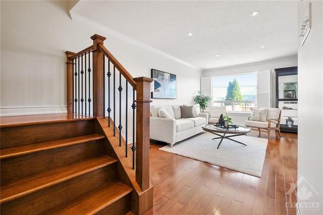 6278 Sablewood Place, Townhouse with 3 bedrooms, 3 bathrooms and 3 parking in Ottawa ON | Image 15