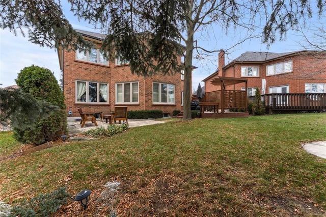 46 Chatsworth Crt, House detached with 4 bedrooms, 4 bathrooms and 12 parking in Vaughan ON | Image 32