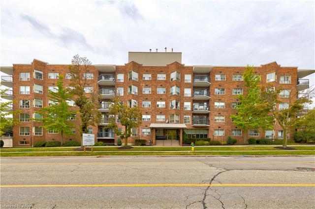 404 - 300 Keats Way, House attached with 2 bedrooms, 2 bathrooms and 2 parking in Waterloo ON | Image 12