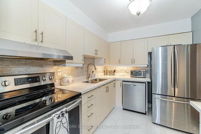 106 - 20 Edgecliffe Gfwy, Condo with 3 bedrooms, 2 bathrooms and 1 parking in Toronto ON | Image 25