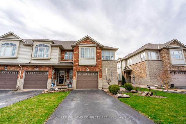 59 Magnolia Cres, House attached with 3 bedrooms, 3 bathrooms and 3 parking in Grimsby ON | Image 1