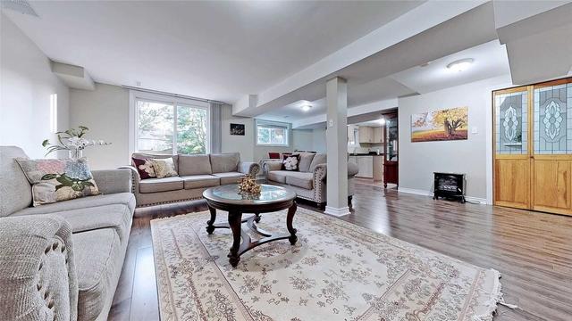 1043 Bradbury Chse, House detached with 4 bedrooms, 4 bathrooms and 8 parking in Mississauga ON | Image 22