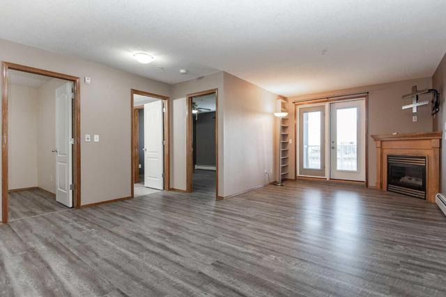 114 - 260 Duston Street, Condo with 1 bedrooms, 1 bathrooms and 2 parking in Red Deer AB | Image 10