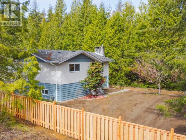 5201 Manson Ave, House detached with 3 bedrooms, 1 bathrooms and null parking in Powell River BC | Image 39
