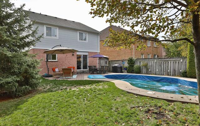 2759 Peacock Dr, House detached with 4 bedrooms, 3 bathrooms and 4 parking in Mississauga ON | Image 24