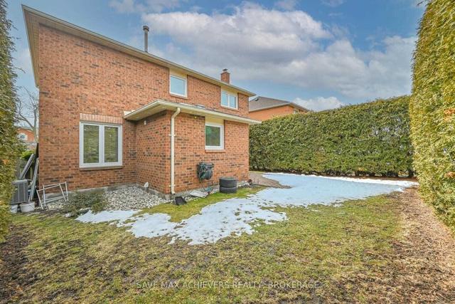 24 Burt Dr, House detached with 3 bedrooms, 3 bathrooms and 6 parking in Brampton ON | Image 35