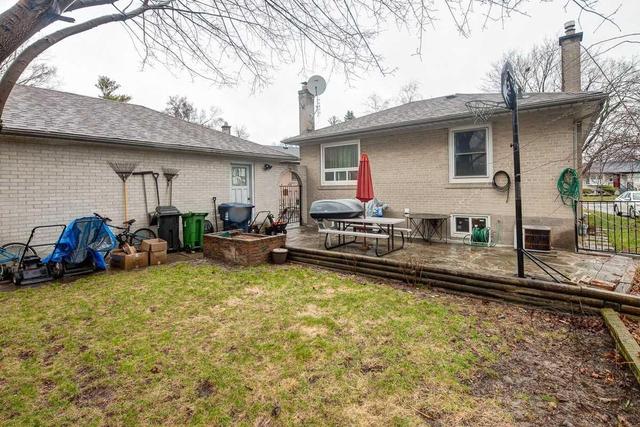 35 Belgate Pl, House detached with 3 bedrooms, 2 bathrooms and 5 parking in Toronto ON | Image 19