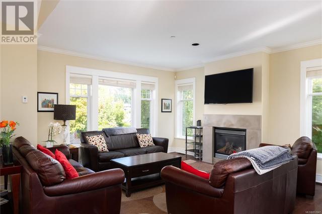 Living room with gas fireplace | Image 10