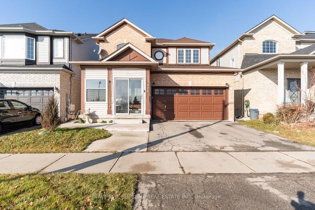 975 Kennedy Circ, House detached with 3 bedrooms, 3 bathrooms and 2 parking in Milton ON | Image 1
