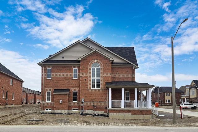 1215 Drinkle Cres, House detached with 4 bedrooms, 3 bathrooms and 4 parking in Oshawa ON | Image 31