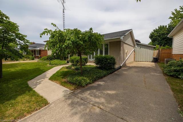 958 Lyndale Crescent, House detached with 3 bedrooms, 2 bathrooms and 3 parking in Sarnia ON | Image 19