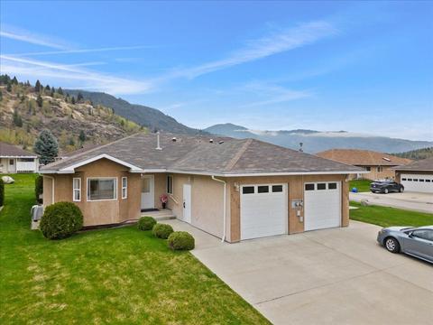 7116 Wright Way, House detached with 3 bedrooms, 3 bathrooms and null parking in Trail BC | Card Image