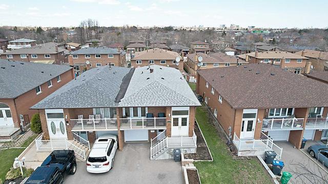 4109 Clevedon Dr, House semidetached with 3 bedrooms, 2 bathrooms and 6 parking in Mississauga ON | Image 13