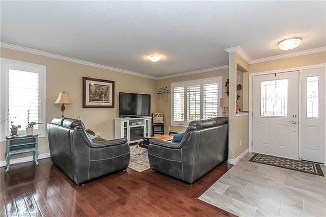58 Marilyn Avenue S, House detached with 4 bedrooms, 2 bathrooms and 6 parking in Wasaga Beach ON | Image 9