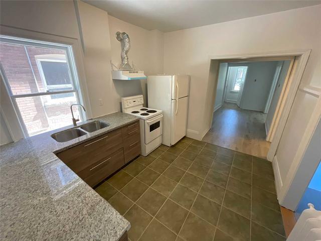 main - 571 Christie St, House detached with 3 bedrooms, 1 bathrooms and 1 parking in Toronto ON | Image 12