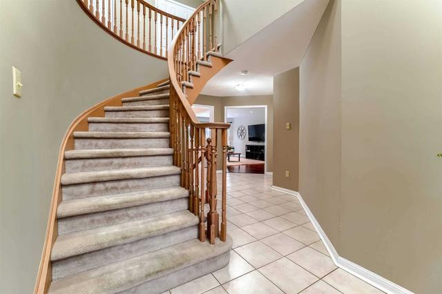 52 Canning Cres, House detached with 4 bedrooms, 4 bathrooms and 6 parking in Cambridge ON | Image 14