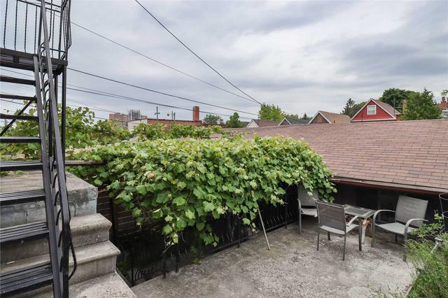 266 Symington Ave, House detached with 4 bedrooms, 2 bathrooms and 1 parking in Toronto ON | Image 21