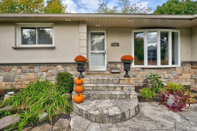 74 Germorda Dr, House detached with 3 bedrooms, 3 bathrooms and 6 parking in Oakville ON | Image 23