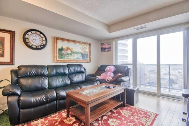 1520 - 135 Village Green Sq, Condo with 1 bedrooms, 1 bathrooms and 1 parking in Toronto ON | Image 11
