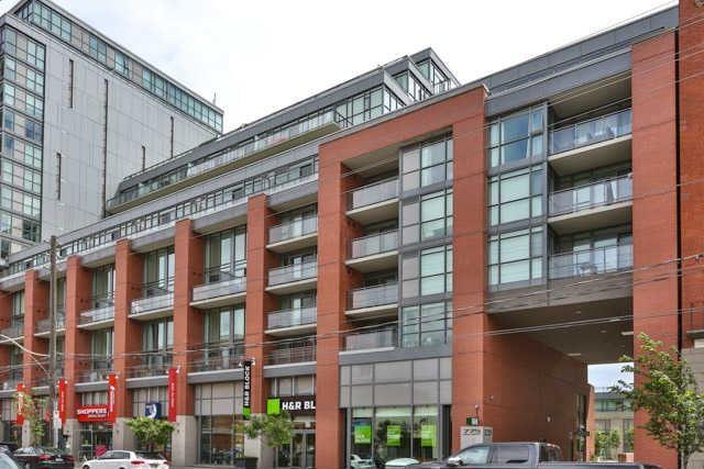 1003 - 775 King St W, Condo with 1 bedrooms, 1 bathrooms and 1 parking in Toronto ON | Image 2