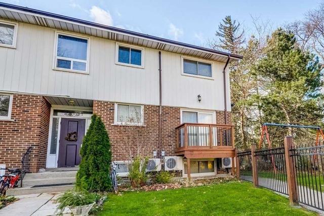 31 - 2 White Abbey Park, Townhouse with 2 bedrooms, 2 bathrooms and 1 parking in Toronto ON | Image 1