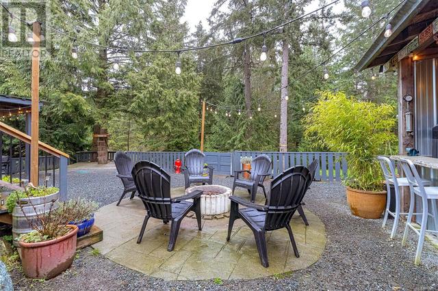 2065 Mable Rd, House detached with 4 bedrooms, 3 bathrooms and 6 parking in Cowichan Valley B BC | Image 35