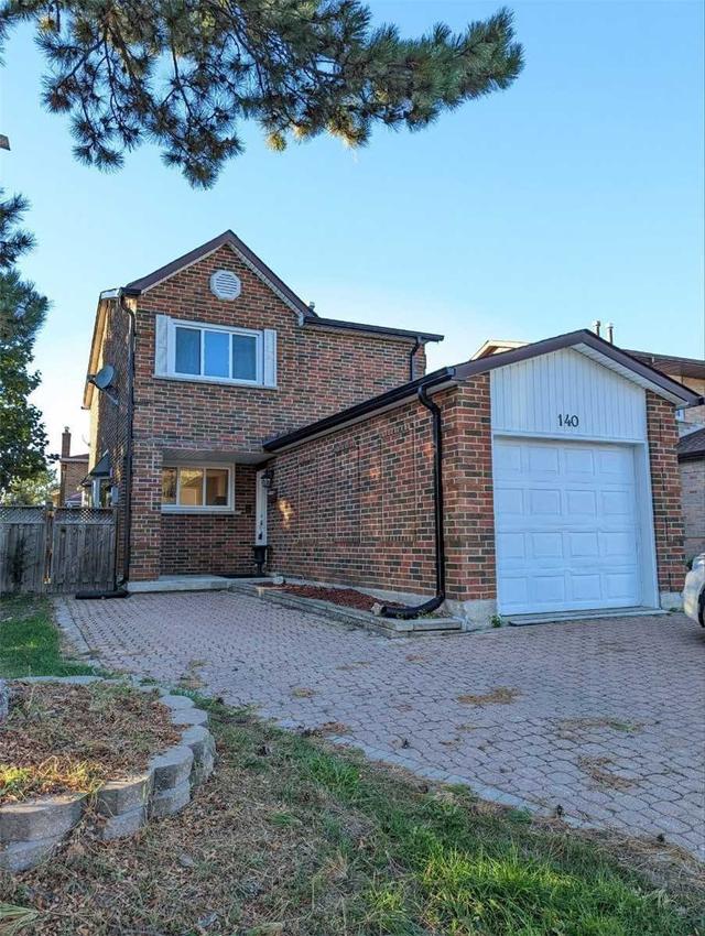 140 Andrea Lane, House detached with 3 bedrooms, 3 bathrooms and 5 parking in Vaughan ON | Image 1