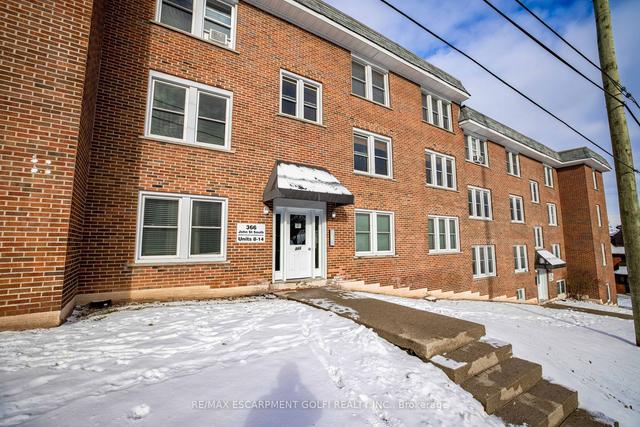 14 - 366 John St S, Condo with 2 bedrooms, 1 bathrooms and 1 parking in Hamilton ON | Image 1