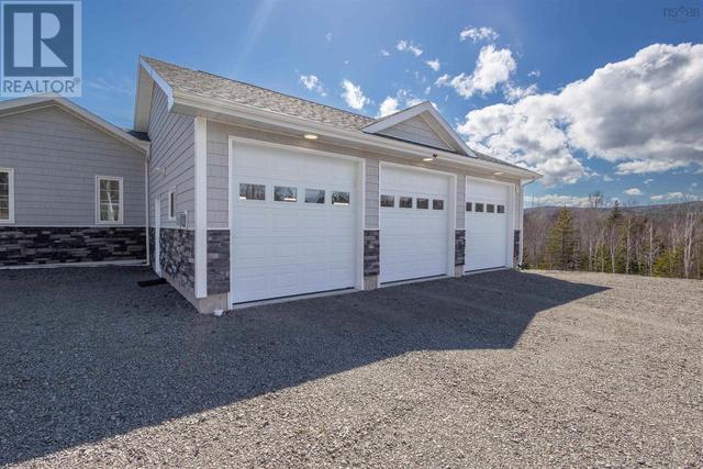 165 Loch Bhreagh Lane, House detached with 3 bedrooms, 2 bathrooms and null parking in Cape Breton NS | Image 3