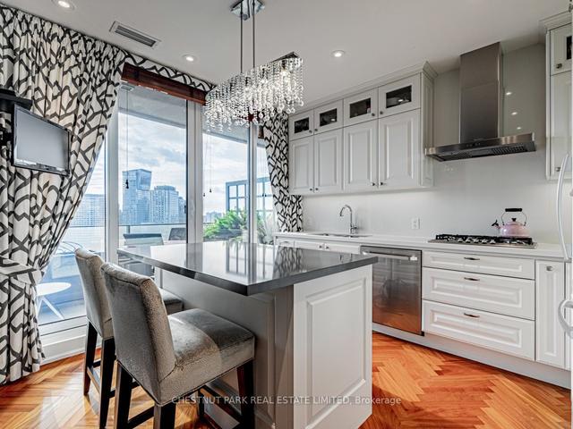 1802 - 88 Davenport Rd, Condo with 2 bedrooms, 2 bathrooms and 1 parking in Toronto ON | Image 7