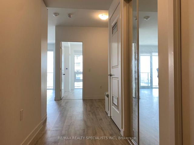 1404 - 4675 Metcalfe Ave, Condo with 2 bedrooms, 2 bathrooms and 2 parking in Mississauga ON | Image 28
