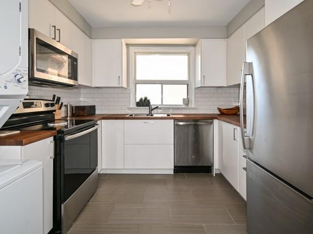 top - 226 Pickering St, House semidetached with 2 bedrooms, 1 bathrooms and 2 parking in Toronto ON | Image 18