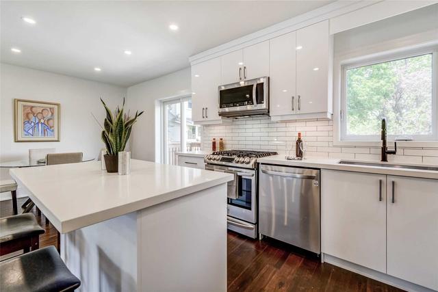 164 Roslin Ave, House semidetached with 3 bedrooms, 3 bathrooms and 1 parking in Toronto ON | Image 10