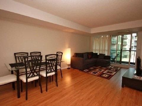423 - 219 Fort York Blvd, Condo with 1 bedrooms, 2 bathrooms and 1 parking in Toronto ON | Image 4