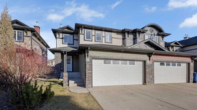 120 Springmere Grove, Home with 3 bedrooms, 2 bathrooms and 4 parking in Chestermere AB | Image 2