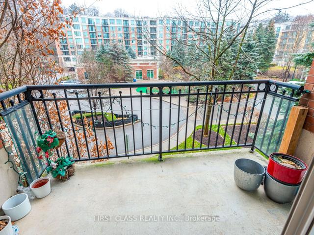 302 - 28 William Carson Cres, Condo with 2 bedrooms, 2 bathrooms and 1 parking in Toronto ON | Image 14